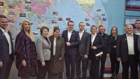 ДЕЛЕГАЦИЈА СНС У КИНИ: Разговори усмерени кa даљем јачању партијске сарадње СНС и КПК