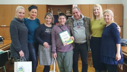 „Gradska čistoća“ dodelila nagrade u Specijalnoj školi za učenike sa smetnjama u razvoju „Boško Buha“