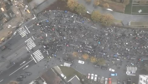 TOTALNI DEBAKL BLOKADERA U BEOGRADU: Snimak dronom, evo koliko ih se tačno okupilo (VIDEO)
