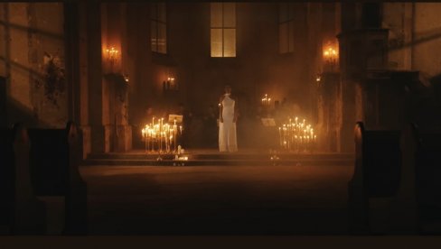 Folkerka snimila spot u crkvi: Iznajmljuje se i plaća - postoji cenovnik (VIDEO)