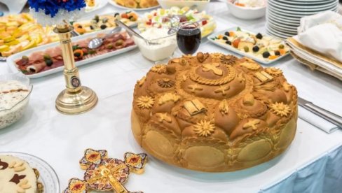 ŠTA NIKAKO NE TREBA DA NOSITE KAO POKLON ZA SLAVU: Veruje se da ćete uneti bedu i nesreću u dom domaćina