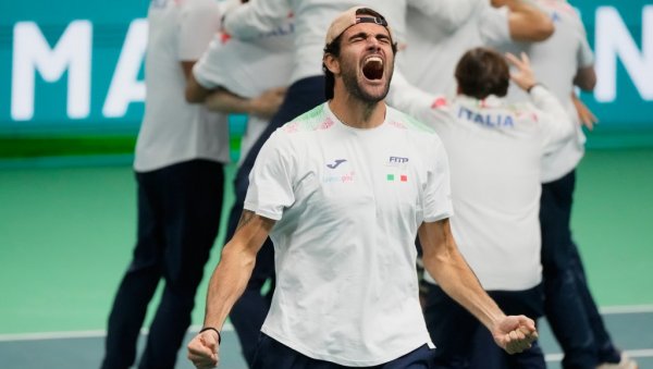 НЕМА ИМ РАВНОГ: Италија победила Шпанију и трећи пут узастопно освојила Дејвис куп
