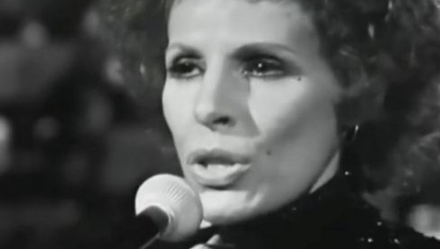 PREMINULA DIVA KOJA NAM JE OSTAVILA JEDAN OD NAJVEĆIH HITOVA ITALIJANSKE MUZIKE: Jedna sam od onih žena u plamenu, krhka i puna nežnosti