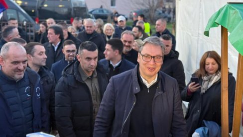 PREDSEDNIK STIGAO U NEGOTIN: Priređen veličanstven doček (FOTO/VIDEO)
