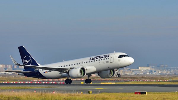 ПРЕМИЈЕРИ ДРЖАВА ЕУ И КАЈА КАЛАС СЕ ЗАГЛАВИЛИ НА АЕРОДРОМУ: Драма у Франкфурту - огласила се Луфтханза