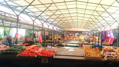 PIJAČNI PRODAVCI ODAHNULI: Fiskalizacija odložena još godinu dana