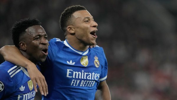 ЛИГА ШАМПИОНА: МБАПЕ је краљ Мадрида, Ливерпул понижен на Енфилду, лудница у Лондону и Паризу