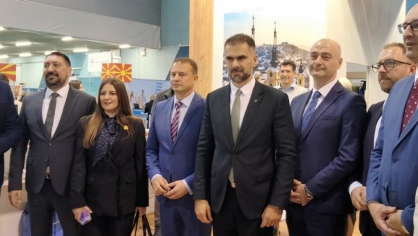 ТУРИСТИЧКИ ПОСЛЕНИЦИ ИЗ 10 ЗЕМАЉА : У Новом Саду почео 56. Међународни сајам туризма