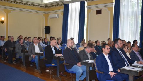 KADROVSKA VRTEŠKA U KIKINDI: Sednicu Skupštine obeležile ostavke i nova imenovanja