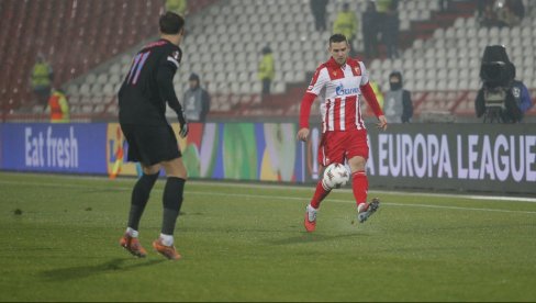 НИЈЕ ИСТИ КРИТЕРИЈУМ ЗА СВЕ: Елшник прокоментарисао црвени картон за Учену на утакмици Звезда - ФЦСБ