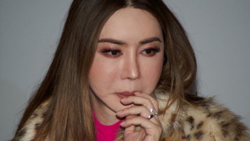 ПОЛИЦИЈА ТРАГА ЗА СУВЛАСНИЦОМ МИС УНИВЕРЗУМА: Погледајте зашто је издат налог за привођење и шта јој се ставља на терет