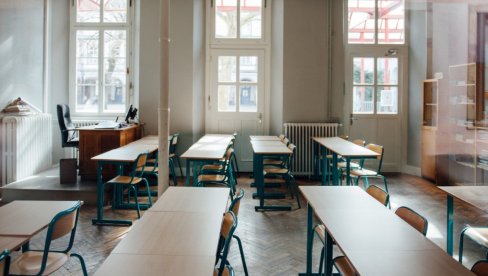 Држава увела РУСКИ језик као ОБАВЕЗАН у основним школама - од 4 разреда новина очекује ђаке из Северне Кореје