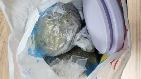 DROGA U „PEŽOU“: Policija u Kraljevu zaplenila 400 grama kanabisa