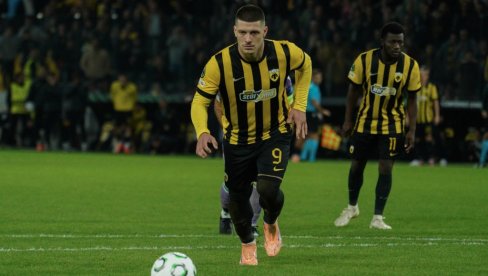 NESTVARNI LUKA JOVIĆ: Srbin postigao četiri gola u pobedi AEK-a!