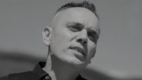 POZNATI HRVATSKI PEVAČ PREMINUO NAKON NASTUPA: Tokom večeri se osećao loše, prijatelji hteli da ga vode u bolnicu, ali ih je odbio