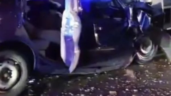 ИМА МРТВИХ У УЖАСУ КОД МАЈДАНПЕКА: Први снимци језиве саобраћајне несреће (ВИДЕО)