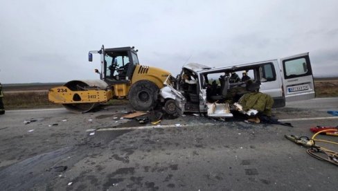 DUŠKO ĆE BITI SAHRANJEN DANAS: Vozač kombija podlegao povredama - peta žrtva teške nesreće na putu Irig-Ruma