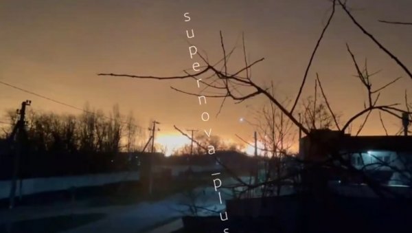 СНАЖНЕ ЕКСПЛОЗИЈЕ У РУСИЈИ: Лука и рафинерија нафте у пламену - Украјинци напали у току ноћи (ВИДЕО)