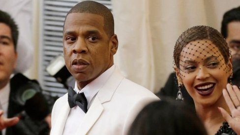 PRE 11 GODINA JE ISCUREO SKANDALOZNI SNIMAK SA MET GALE: Sestra joj bije muža, ona stoji i gleda, celi svet brujao o skandalu, napokon ispli