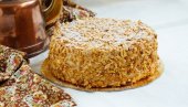 POSNA VASINA TORTA: Svečana je i idealna za slave pred nama