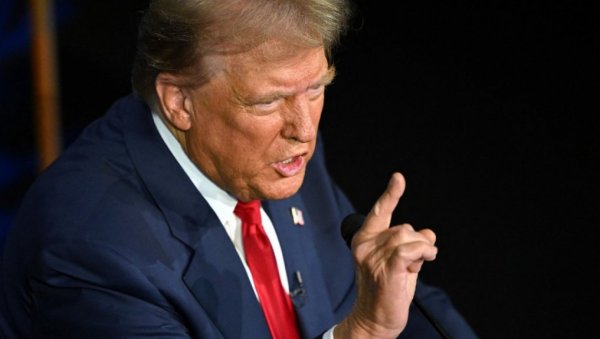 ТРАМПОВ МИР ЈЕ ПУКАО: Тајланд јутрос напао Камбоџу - само шест недеља после споразума (ВИДЕО)