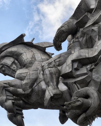 ЧУДО У СТЕНИ У СЕВЕРНОЈ ОСЕТИЈИ: Легенда која је оживела 22 метра изнад земље (ФОТО)