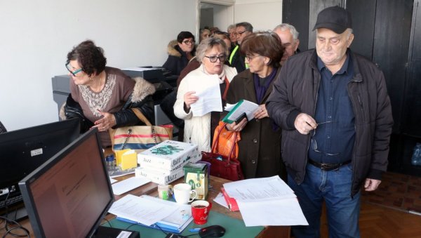 НОВОСТИ САЗНАЈУ: До 16 часова - 45.036 захтева за легализацију