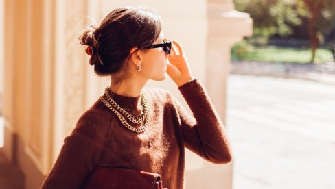 3 ZASTARELE FRIZURE SU SE VRATILE NA VELIKA VRATA: Jednu je nosila čuvena manekenka pre nekoliko decenija, a sada je žele sve žene (FOTO)