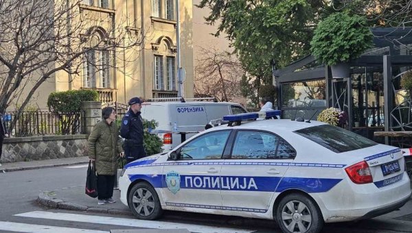 НАПАДАЧ ЈУЧЕ СЕДЕО У КАФИЋУ Очевици пуцњаве на Врачару изнели детаље - Био је маскиран (ФОТО)