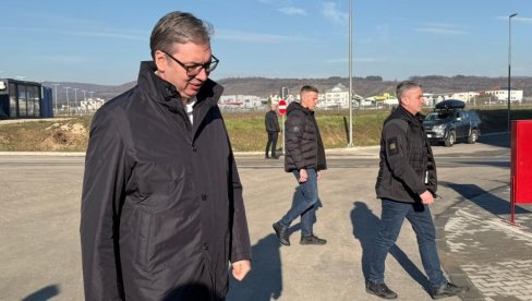 Vučić obilazi završne radove logističko-industrijskog parka CTPark