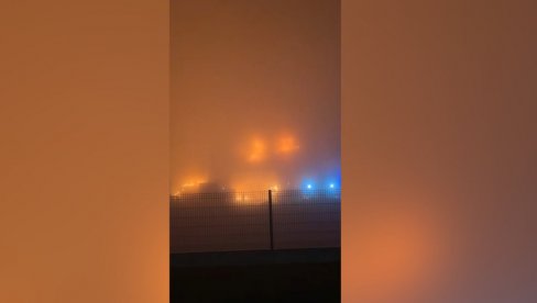 PRVI SNIMCI POŽARA U HRVATSKOJ: Vatra guta pogon fabrike sa opasnim hemikalijama, stiglo hitno upozorenje - Zatvorite prozore (VIDEO)