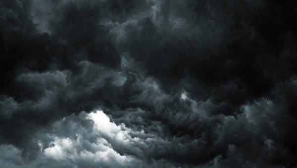 МЕТЕО АЛАРМ ЗА ТРИ ДЕПАРТМАНА У ФРАНЦУСКОЈ: Наранџасто упозорење због невремена