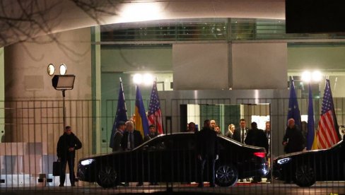 САВЕТНИК ЗЕЛЕНСКОГ: После 5 сати завршени разговори званичника Украјине и САД у Берлину, наставак сутра