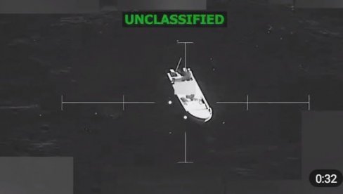 ПОГЛЕДАЈТЕ- ПОСЛЕДЊИ ТРЕНУЦИ ПОСАДЕ: Двоје погинулих у америчком нападу на чамац у источном Пацифику (ВИДЕО)