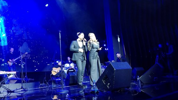 ДУША БАЛКАНА: Шејла Зонић и Принц од Врање одушевили публику на заједничком концерту (ФОТО)