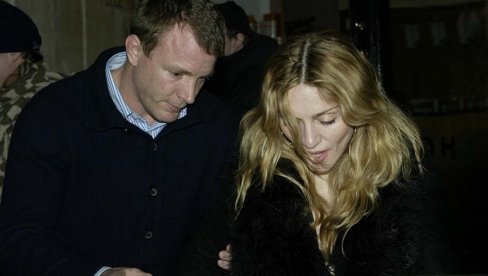 БИЛИ СУ ПОСВАЂАНИ НА КРВ И НОЖ И ОД 2008. ГОДНЕ НИСУ ВИЂЕНИ ЗАЈЕДНО: Мадона и Гај Ричи закопали ратне секире после 18 година