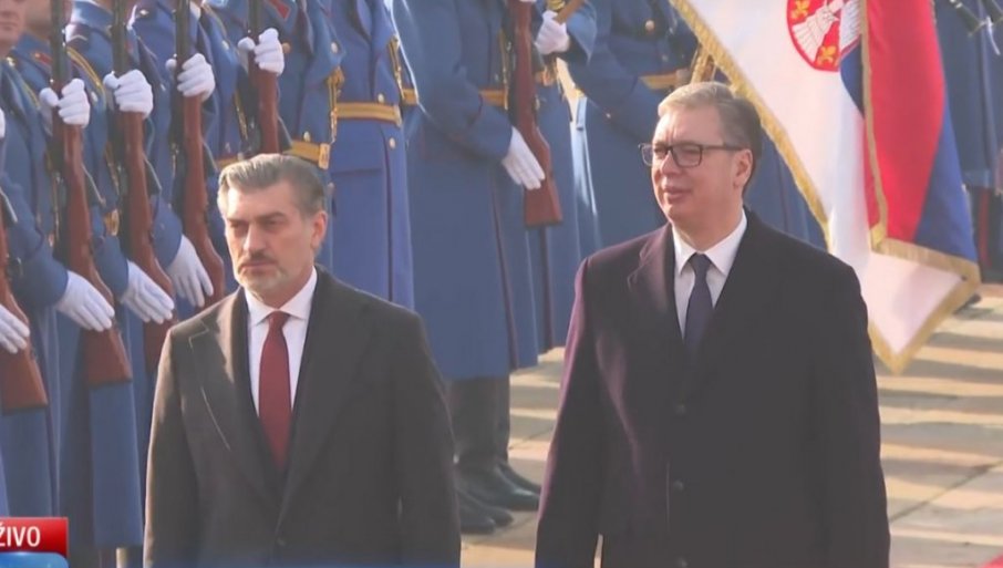 КАВЕЛАШВИЛИ У СРБИЈИ: Вучић га дочекао испред „Палате Србија“ (ВИДЕО)