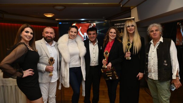 ВЕЧЕ ПРИЗНАЊА И УСПЕХА: Познати заблистали на додели награда Клуб победника 2025 (ФОТО)