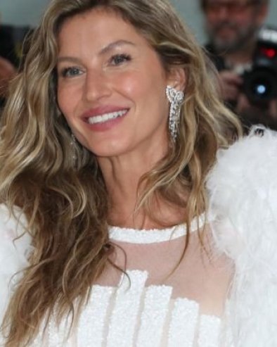 УДАЛА СЕ ЖИЗЕЛ БУНДШЕН: Једна од најлепших жена на свету рекла да инструктору џију-џице