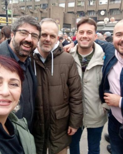 ЗЕЛЕНО-ЛЕВИ ФРОНТ НА ЧЕЛУ СА ЛАЗОВИЋЕМ ИШАО У НОВИ ПАЗАР СА ЈЕДНИМ ЦИЉЕМ: Погледајте ову фотографију и све ће вам бити јасно (ФОТО)