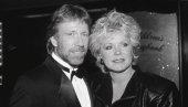 ЗАУВЕК ЋУ ЧУВАТИ НАШЕ УСПОМЕНЕ: Чак Норис сломљен од бола - преминула његова бивша супруга (ФОТО)