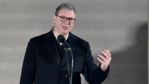 ДАНАС СТЕ ЧУЛИ СТРЕЉАЋЕМО ВУЧИЋА Председник о срамној изјави блокадера: Није проблем, то је најлакше, и шта онда?Је ли то ваш програм?