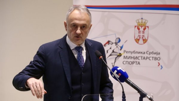 НАЂЕМО ПАРЕ, А КАД МАЛО РАЗГРНЕШ, ВИДИШ ДА НЕМА ИДЕЈЕ, ПЛАНА... Министар Зоран Гајић о развоју спорта у Србији