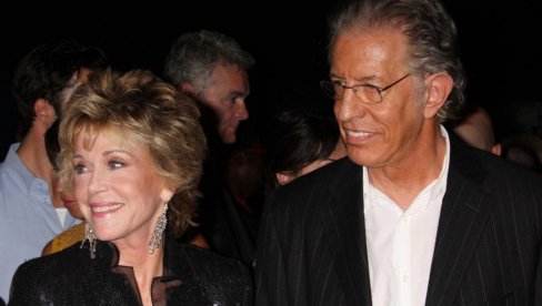 НАЈВЕЋУ СРЕЋУ У ЉУБАВИ СПОЗНАЛА У ОСМОЈ ДЕЦЕНИЈИ: Овај човек је био последња љубав Џејн Фонде! (ВИДЕО)