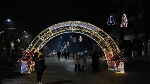 ГРАД ЈЕ ОКИЋЕН ПОНОВО: Нови српски градоначелник и руководство Косовске МИтровице поново је вратило стари сјај граду