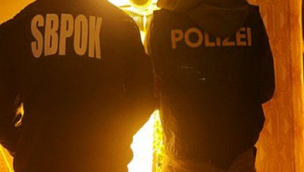 МЕЂУНАРОДНА ПОЛИЦИЈСКА АКЦИЈА СРБИЈЕ И АУСТРИЈЕ: У Бечу откривене три  лабораторије за узгој марихуане (ФОТО)