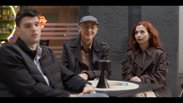 ПРАЗНИЧНИ ПРОГРАМ СТИЖЕ НА СУПЕРСТАР ТВ