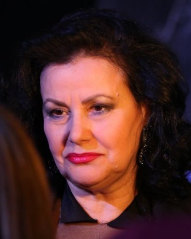 Бивши муж Снежане Савић у 76. добио близанце са 32 године млађом глумицом - њихова унука је мало старија од њих