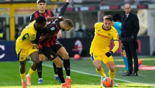 КАД СРБИН КОМАНДУЈЕ СЛАВНИМ КЛУБОМ: Страхиња Павловић и Милан разнели Верону