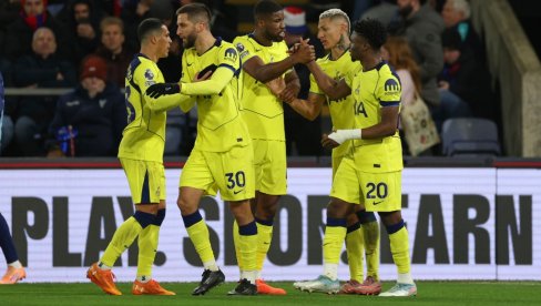 ТОТЕНХЕМ ДОБИО ЛОНДОНСКИ ДЕРБИ: Певци прекинули лош низ у Премијер лиги